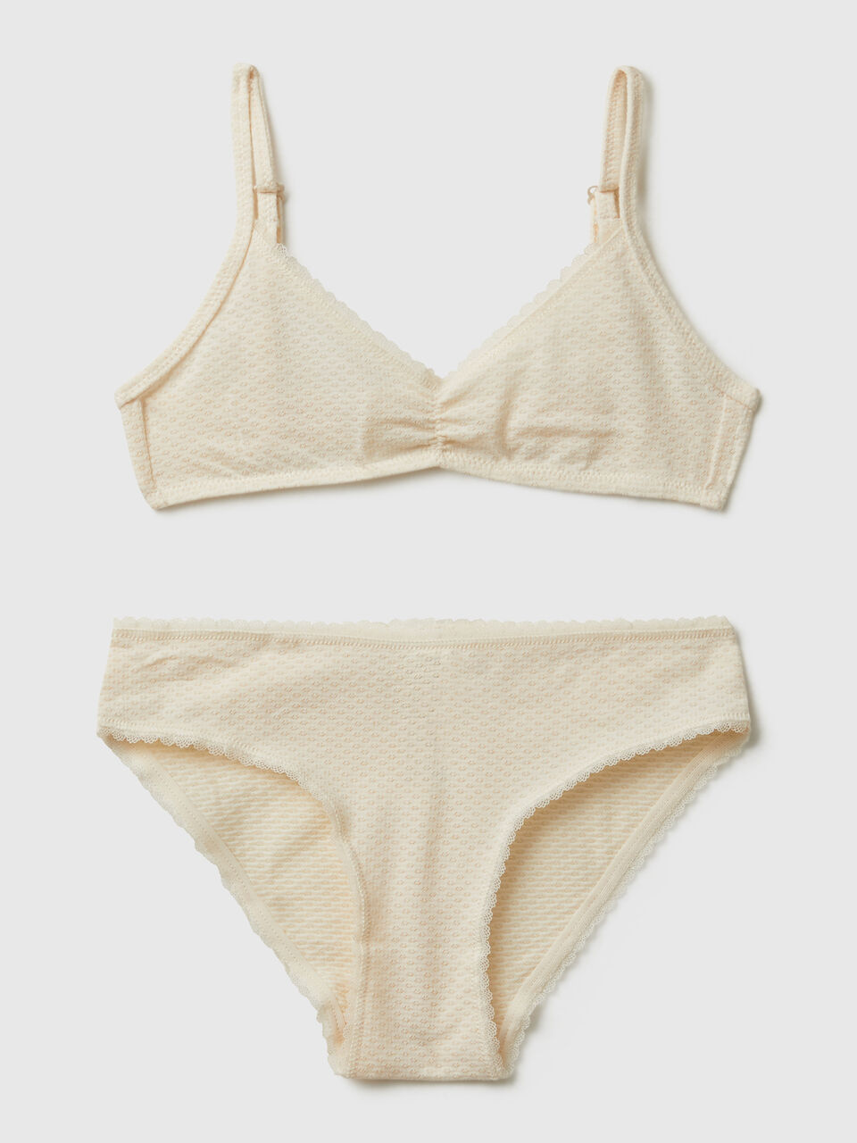 Bra and underwear set