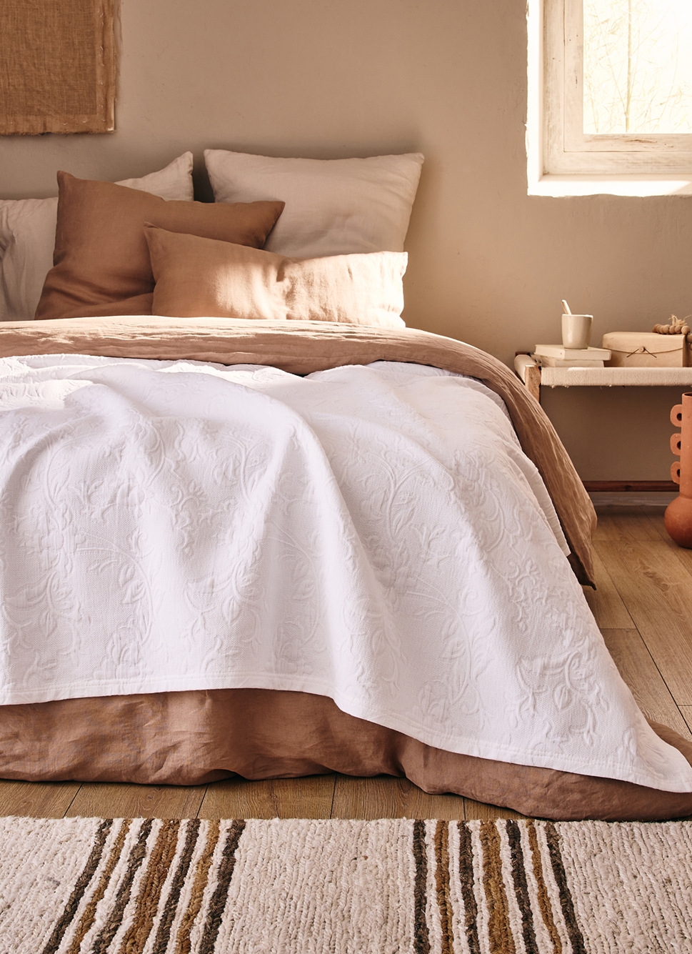 JETE DE LIT JACQUARD EN COTON AVIGNON BLANC