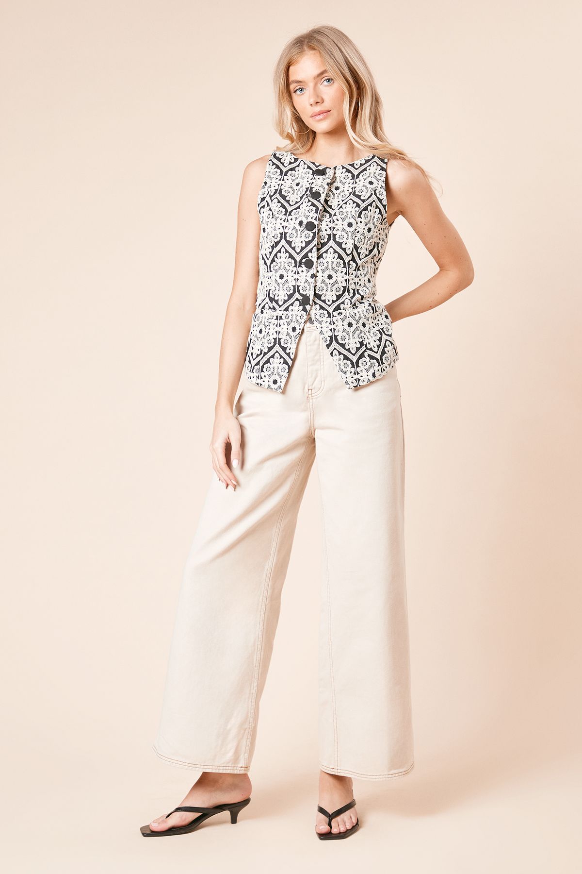 Dorothy Perkins Cornelli Embroidered Waistcoat Top