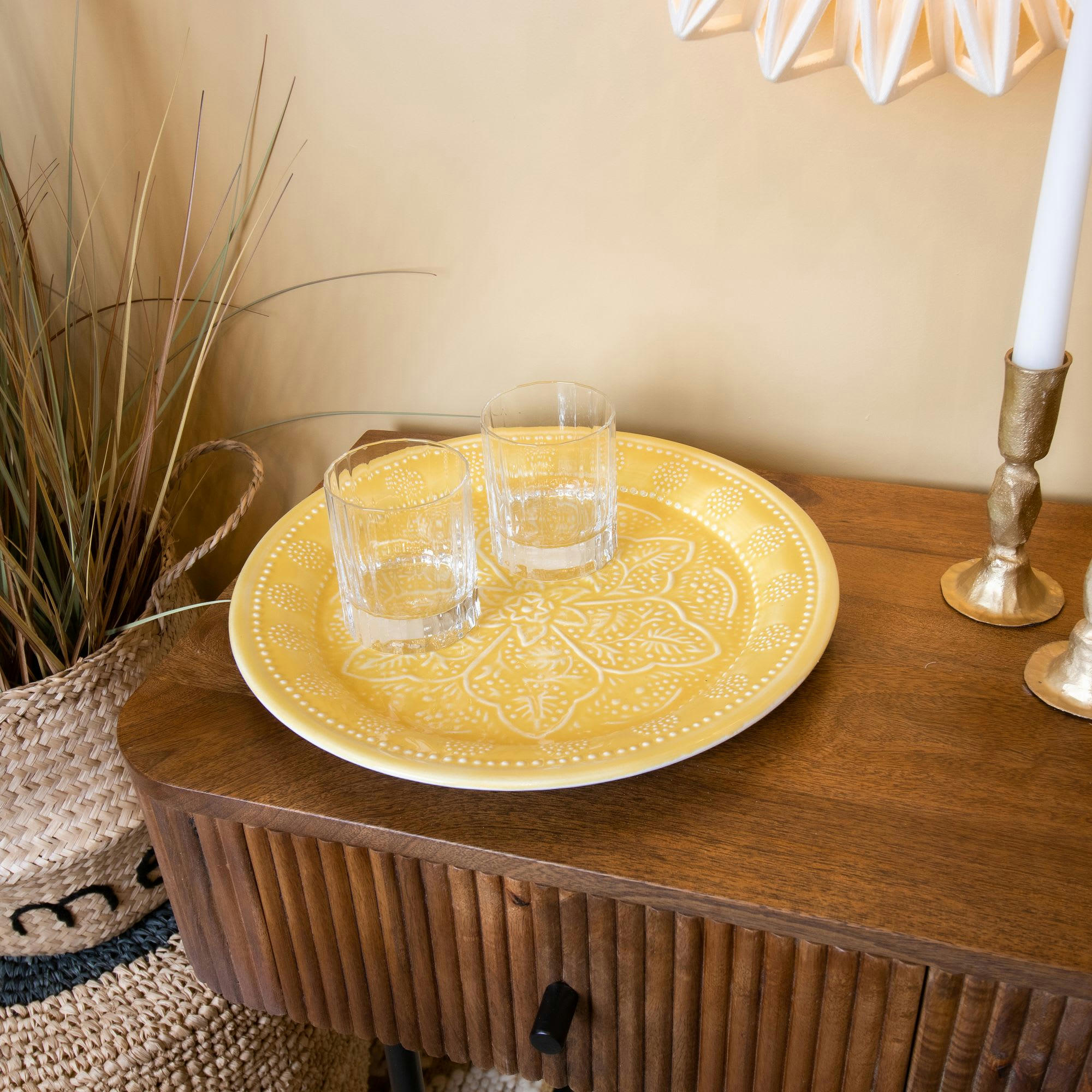 BOMBAY - Plateau rond en métal émaillé jaune Ø32,5cm