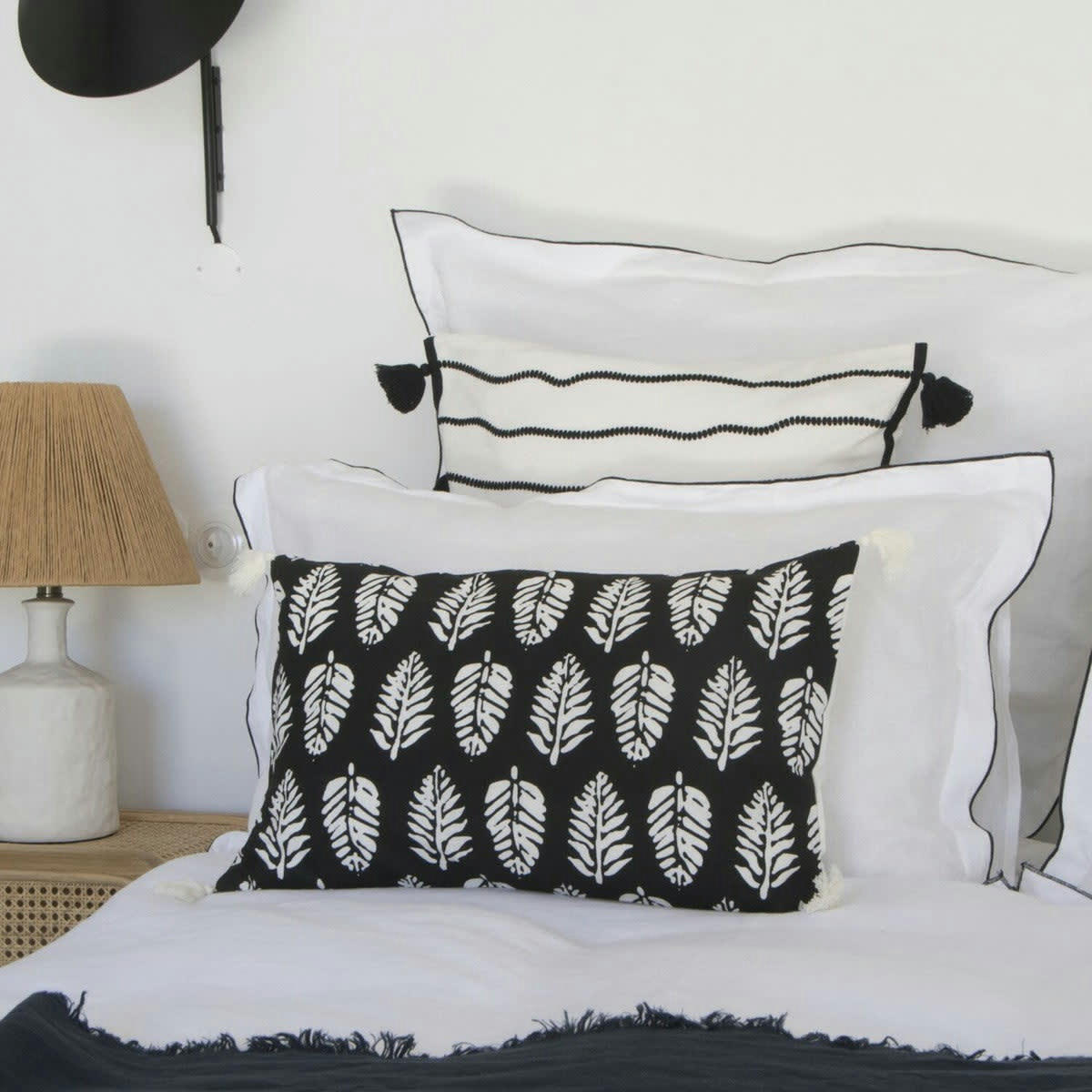 YAOUNDE - Housse de coussin coton  50x30 noir
