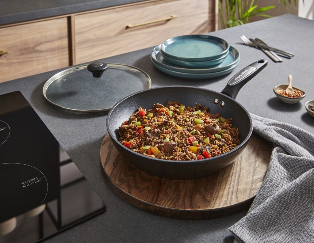 Morphy Richards 28cm Forged Aluminium Ceramica Lidded Frying Pan - Black