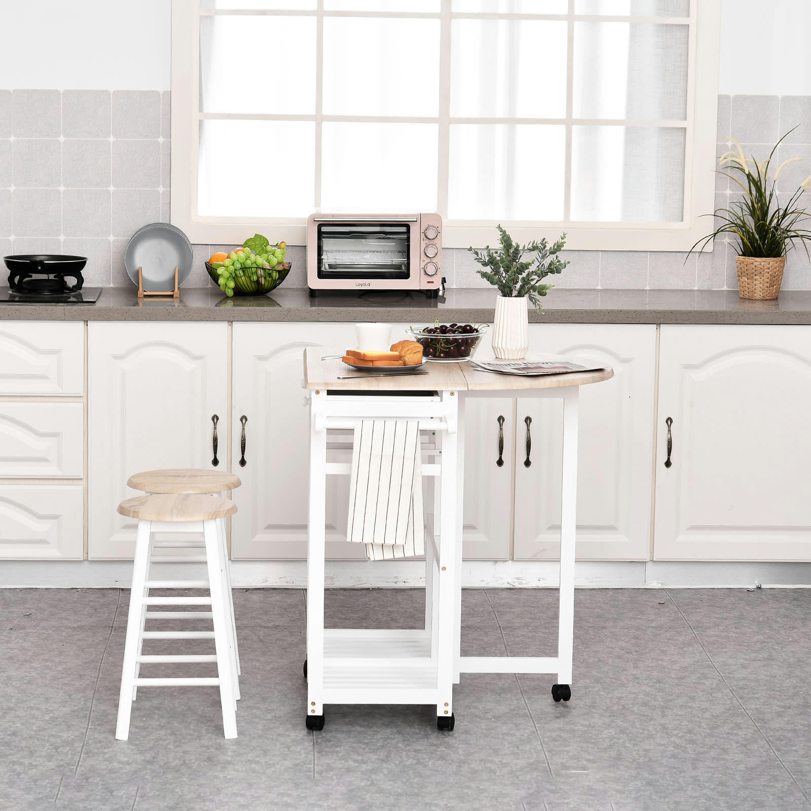 - Ensemble table de bar pliable sur roulettes et 2 tabourets