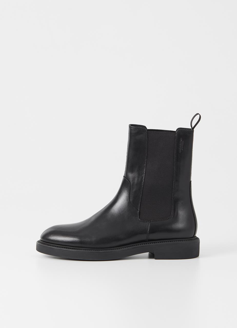 Alex W Boots