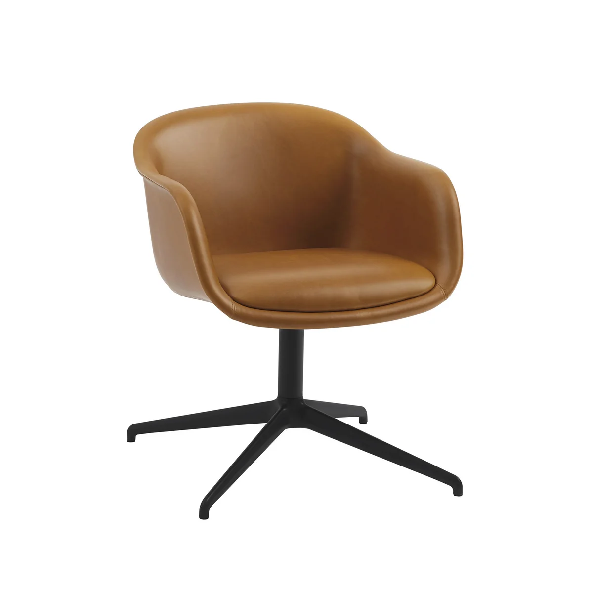 Muuto - Fiber Conference Armlehnstuhl, schwarz / Refine Leder cognac