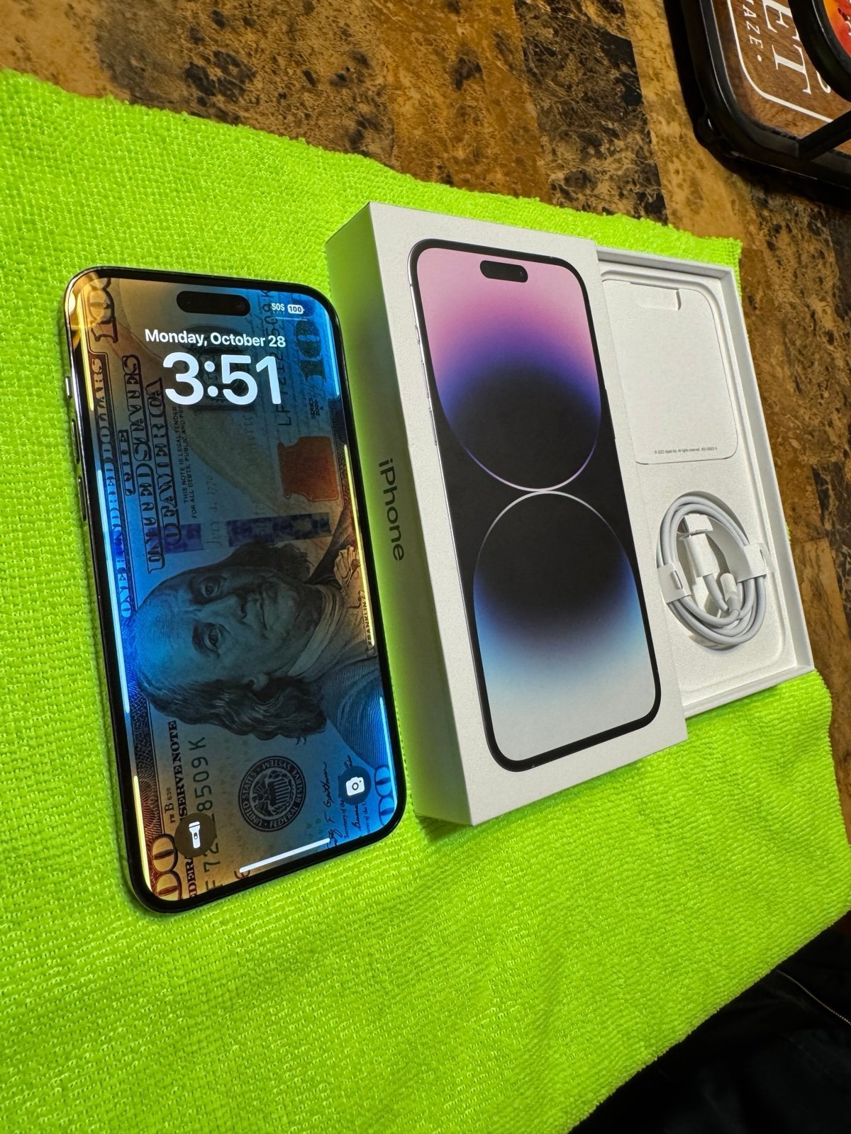 Apple iPhone 14 Pro Max 128 GB Deep Purple Unlocked