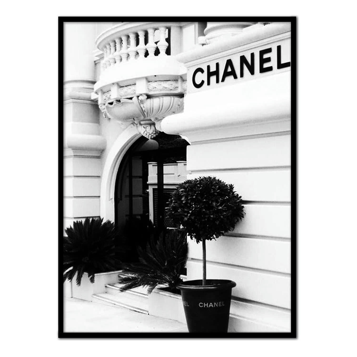CHANEL - - 30x40
