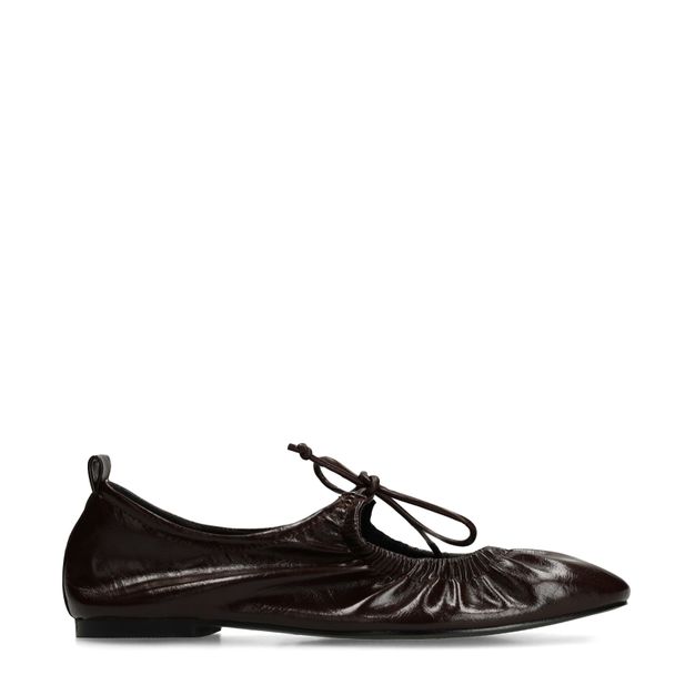 Bruine ballerina's met veters