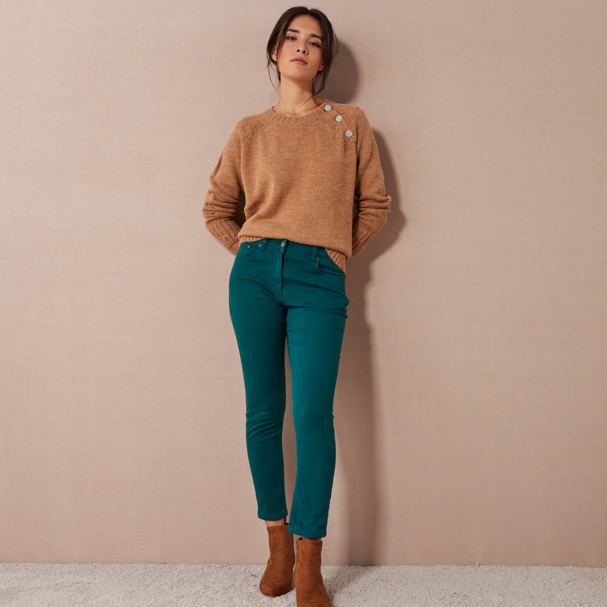 Pantalon 7/8ème fuselé stretch uni