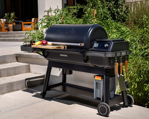 New Traeger Ironwood XL Pellet Smoker