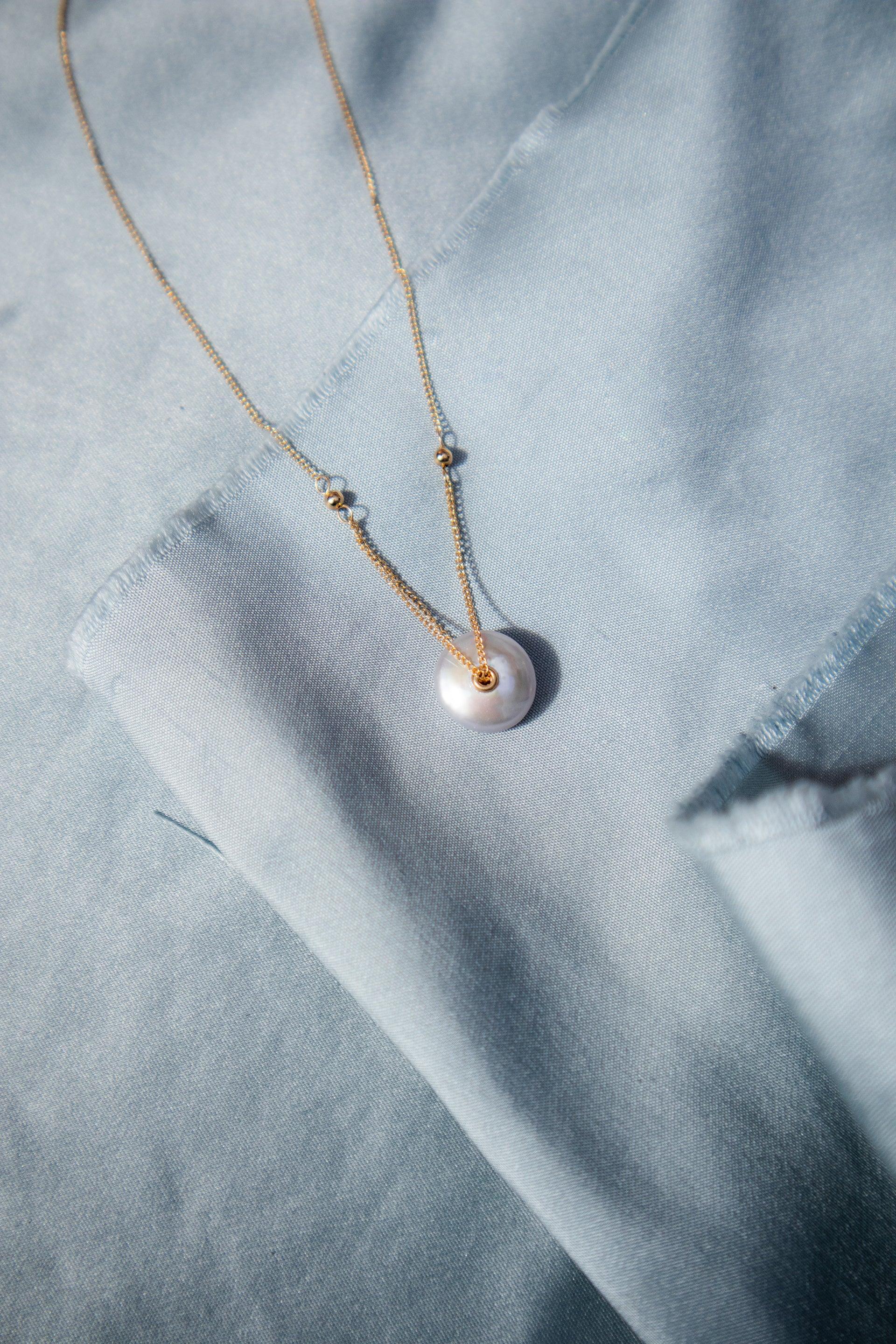 Mabel — Pendant Pearl Necklace