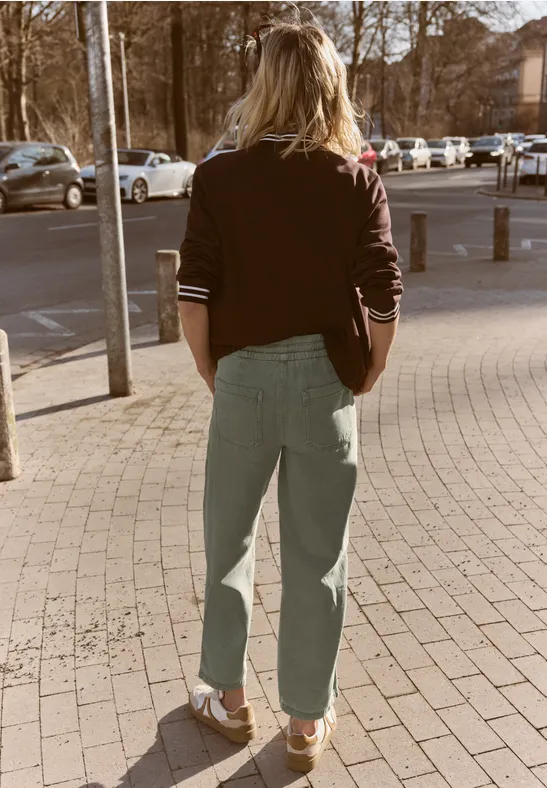 Mid Waist Straight Leg Hose im Loose Fit