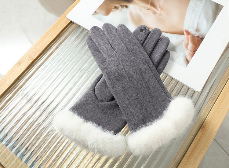 PEACH ACCESSORIES Winter Gloves with Plush White Faux Fur