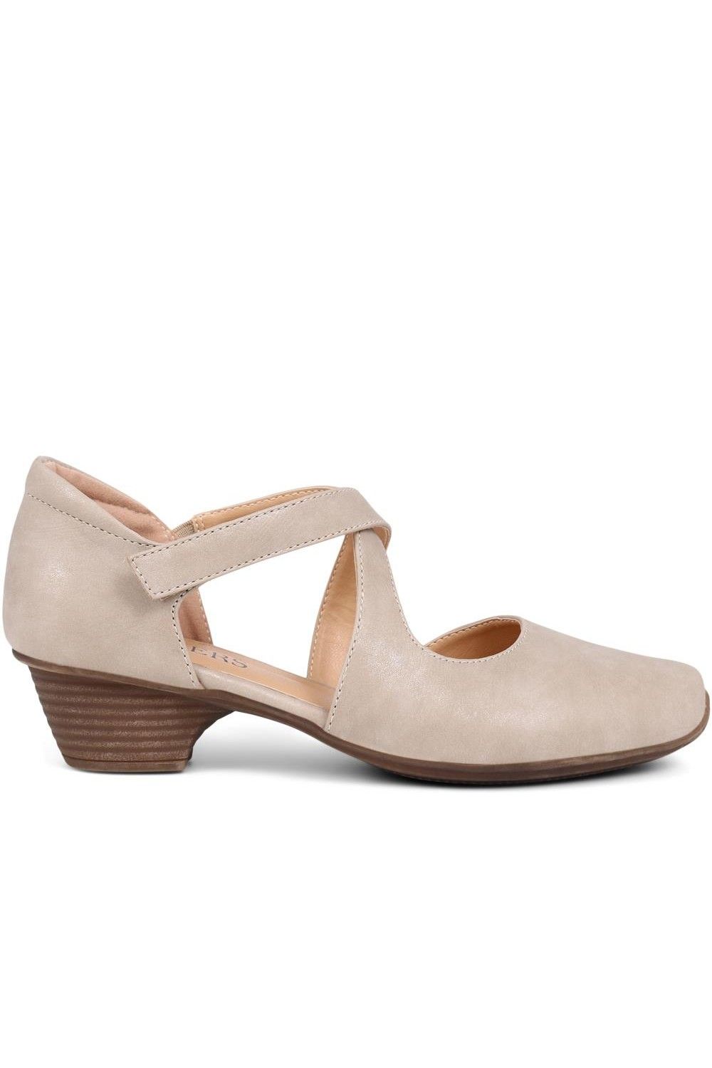 Pavers Low-Heeled Court Shoes