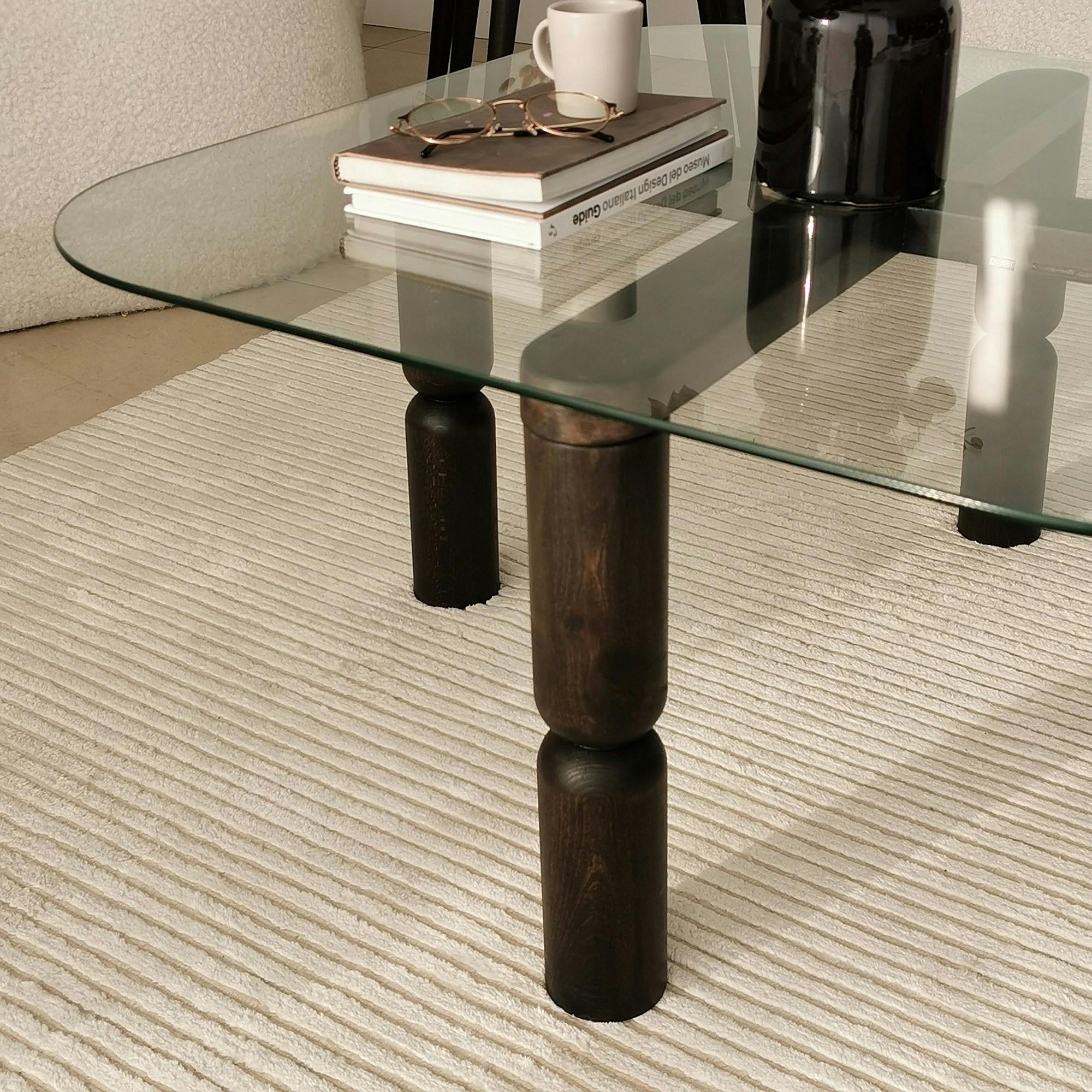 Table basse carrée en verre - pieds bois sculpté BOMA
