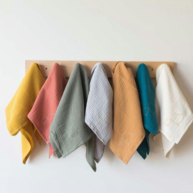 - Lange bébé en gaze de coton camel