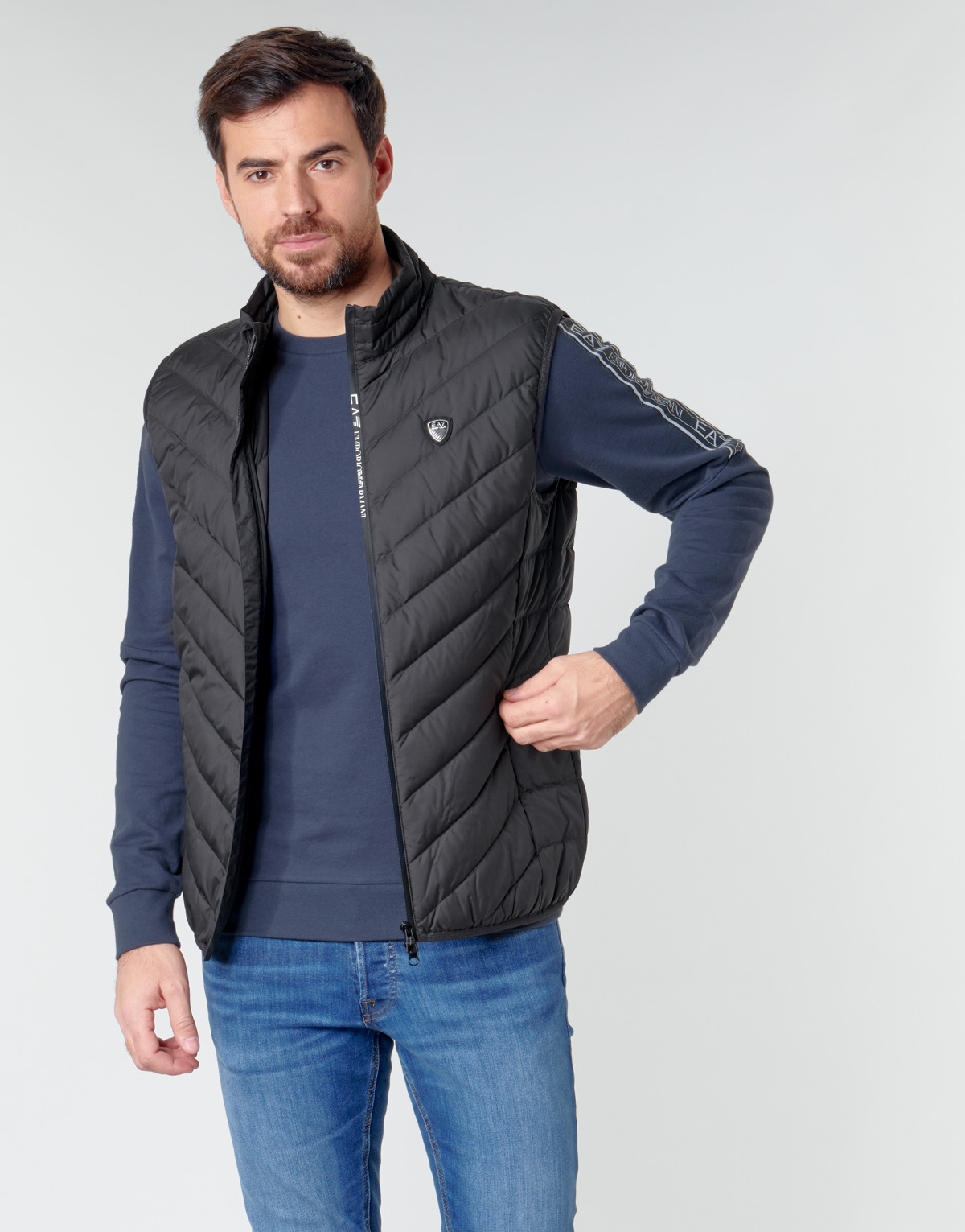 Emporio Armani EA7 - TRAIN CORE SHIELD M DOWN LIGHT VEST - Black