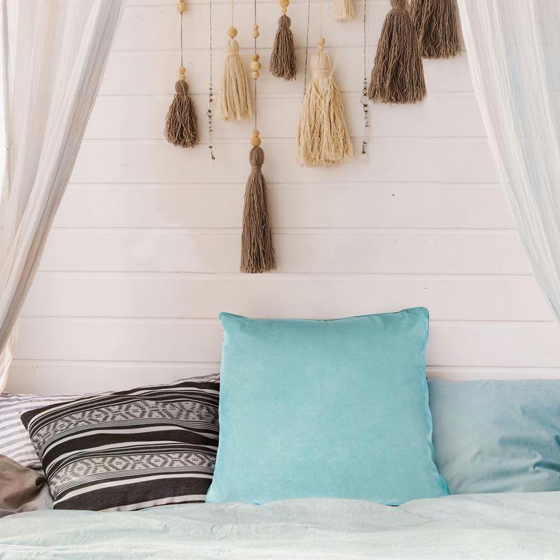 SUEDEN - Coussin de sol en suédine bleu clair 70x70