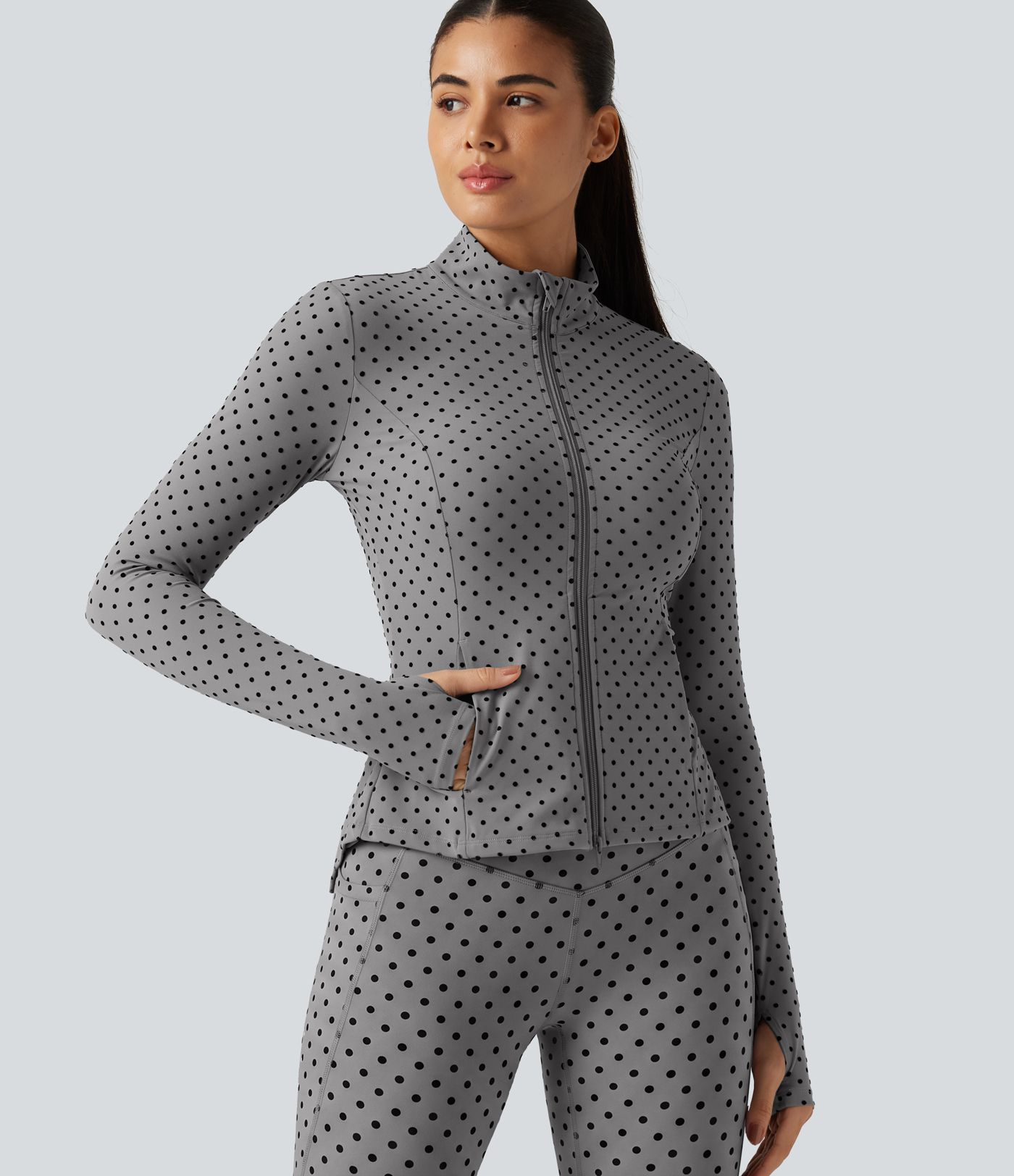 Veste de yoga Halara UltraSculpt™ à col montant, manches longues, passe-pouces, plis et pois avec poches