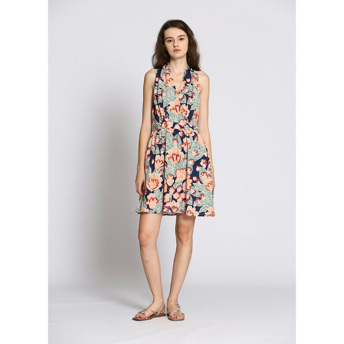 Robe courte imprimée sans manche, dos nu