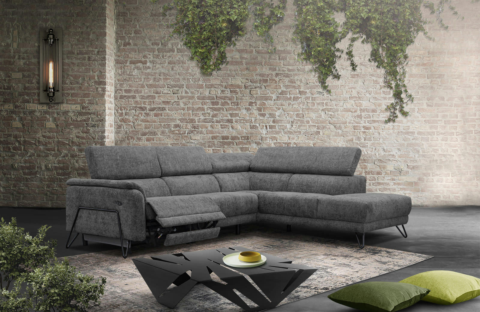 RODEN - Canapé d'angle droit 5 places avec une relax électrique tissu graphite