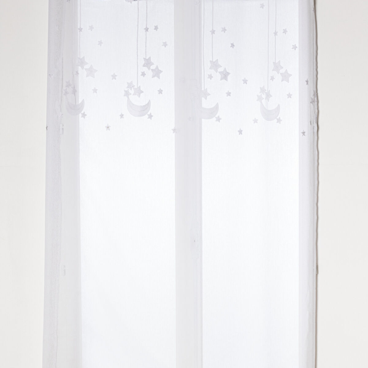 Cortina branca estrelas bordadas 140x240cm