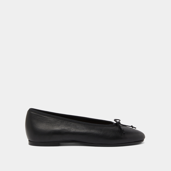 Ballerines à lacetsen cuir noir | DJERBA