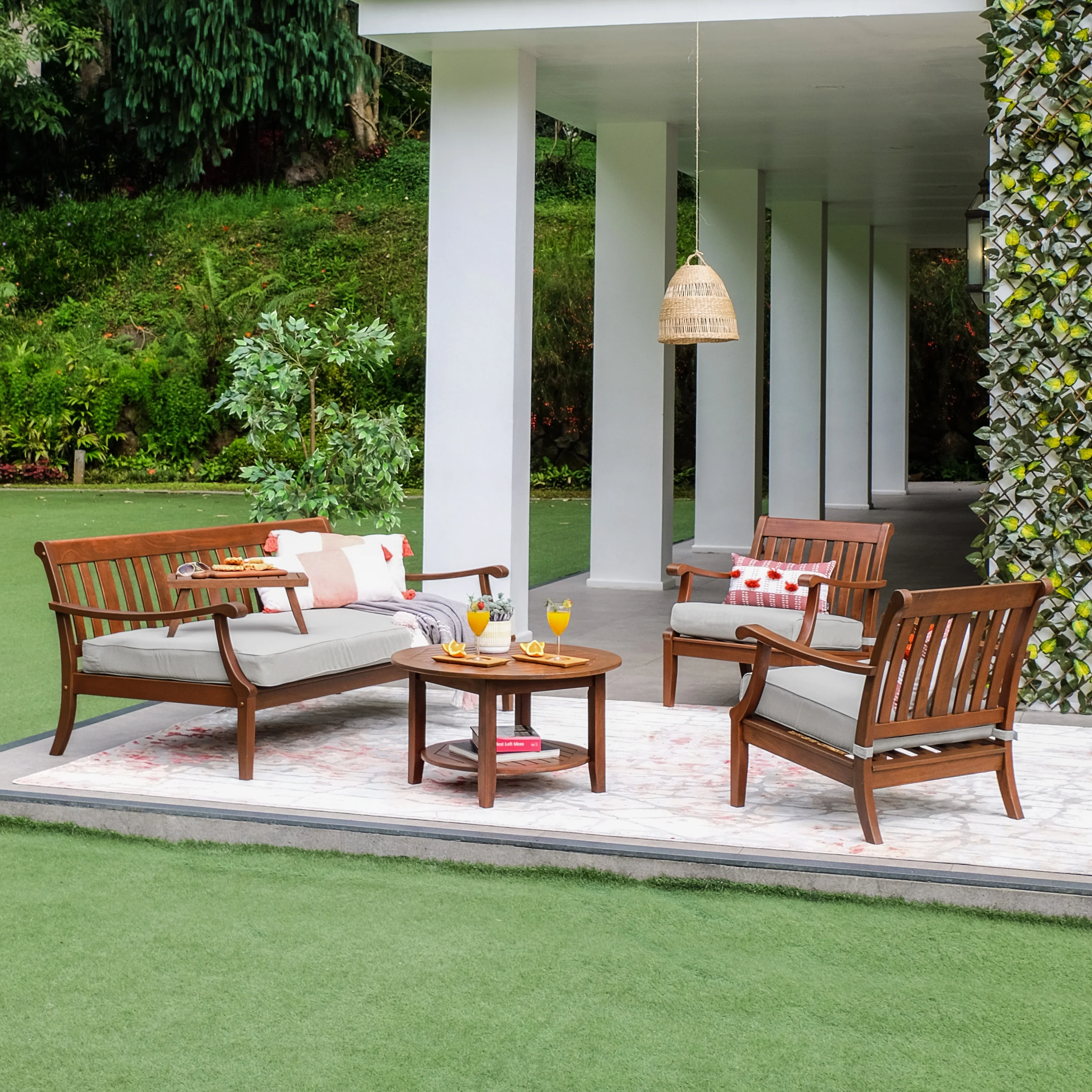 Cambridge Casual Como Sectional Round Outdoor Coffee Table