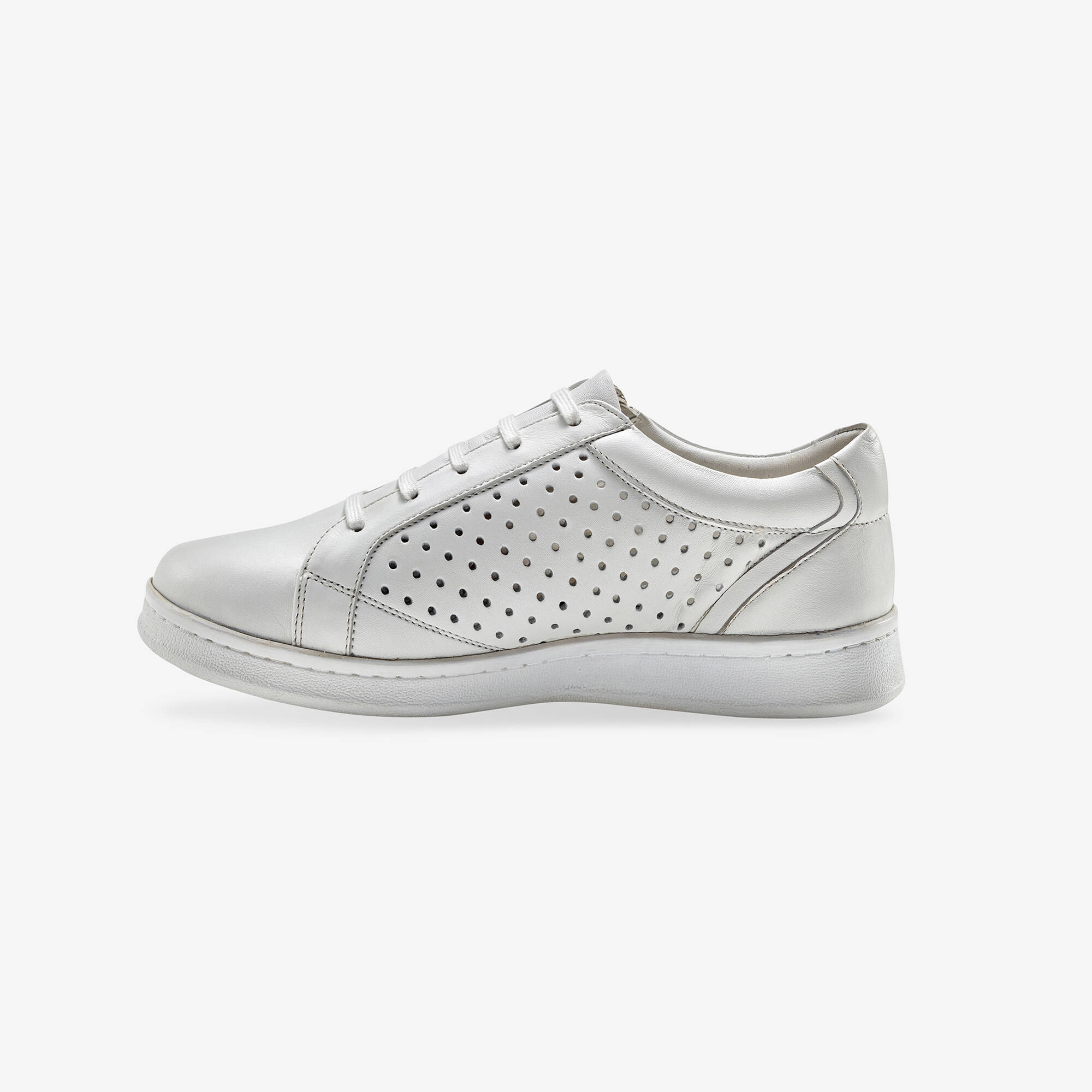 Baskets zippées en cuir perforé