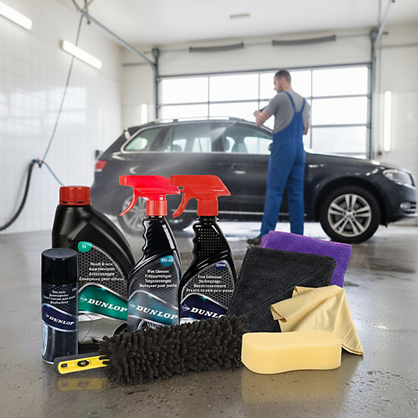 Dunlop Kit Nettoyage Jantes &Roues 9 Pièces KNRJ2 - Shampoing, Nettoyant, Brosse, Microfibres, Brillance &Propreté