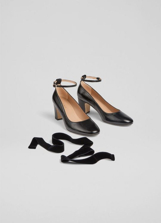 Lorena Black Patent Court Shoes