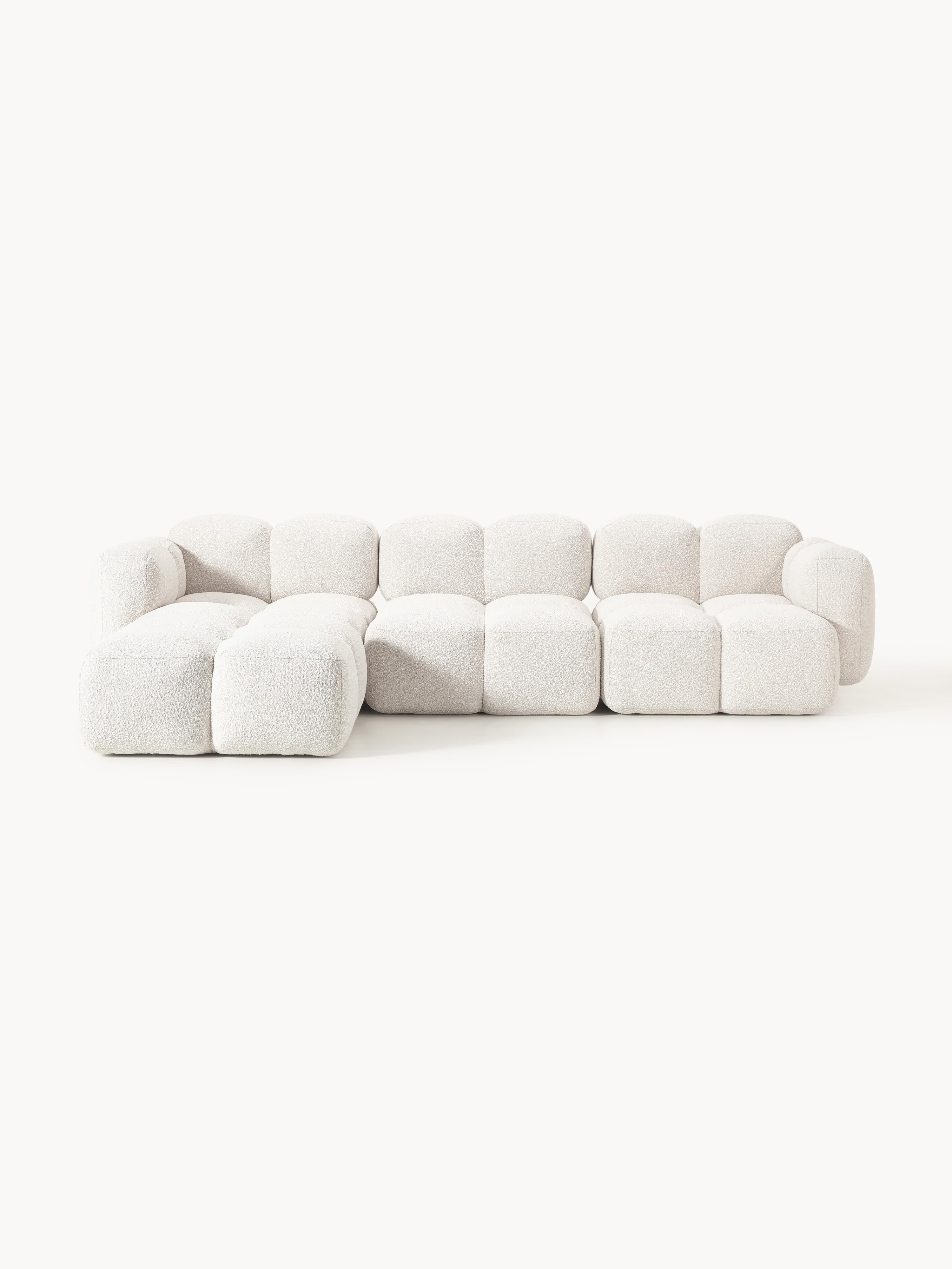 Modulares Sofa Tayla (4-Sitzer) aus Bouclé mit Hocker (links/rechts)