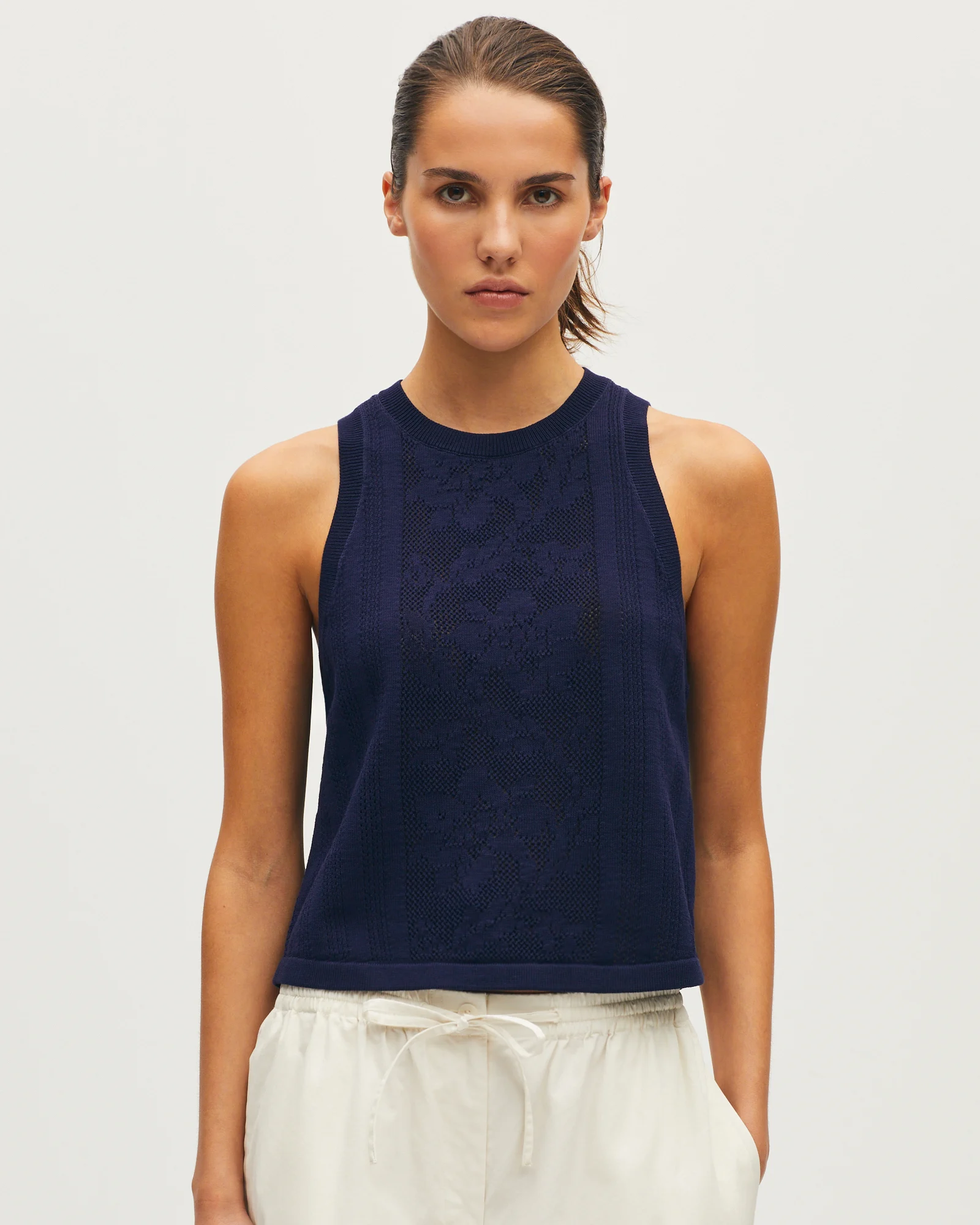 Top sans manches en coton crochet