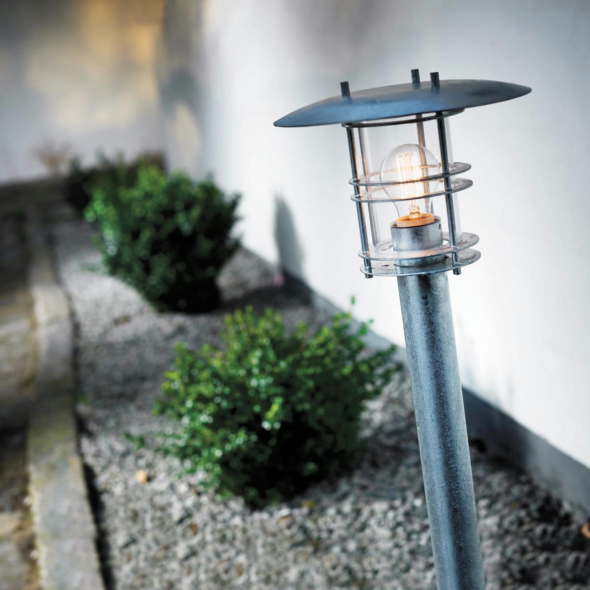 FREDENSBORG - Borne extérieure en métal gris