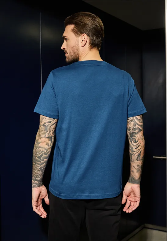 T-Shirt mit Chestprint