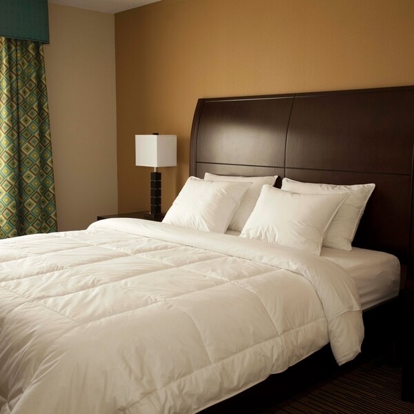 Hotel Style EnviroLoft Down Alternative Hypoallergenic Blanket with Duvet Loops
