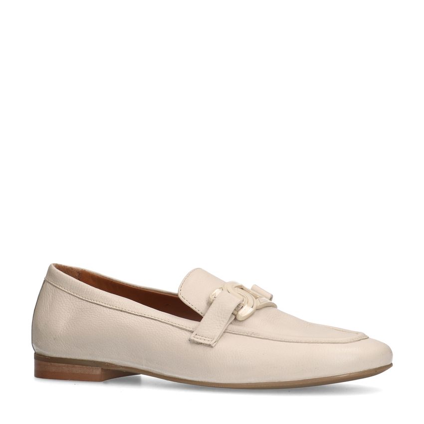 Manfield Roomwitte leren loafers met detail