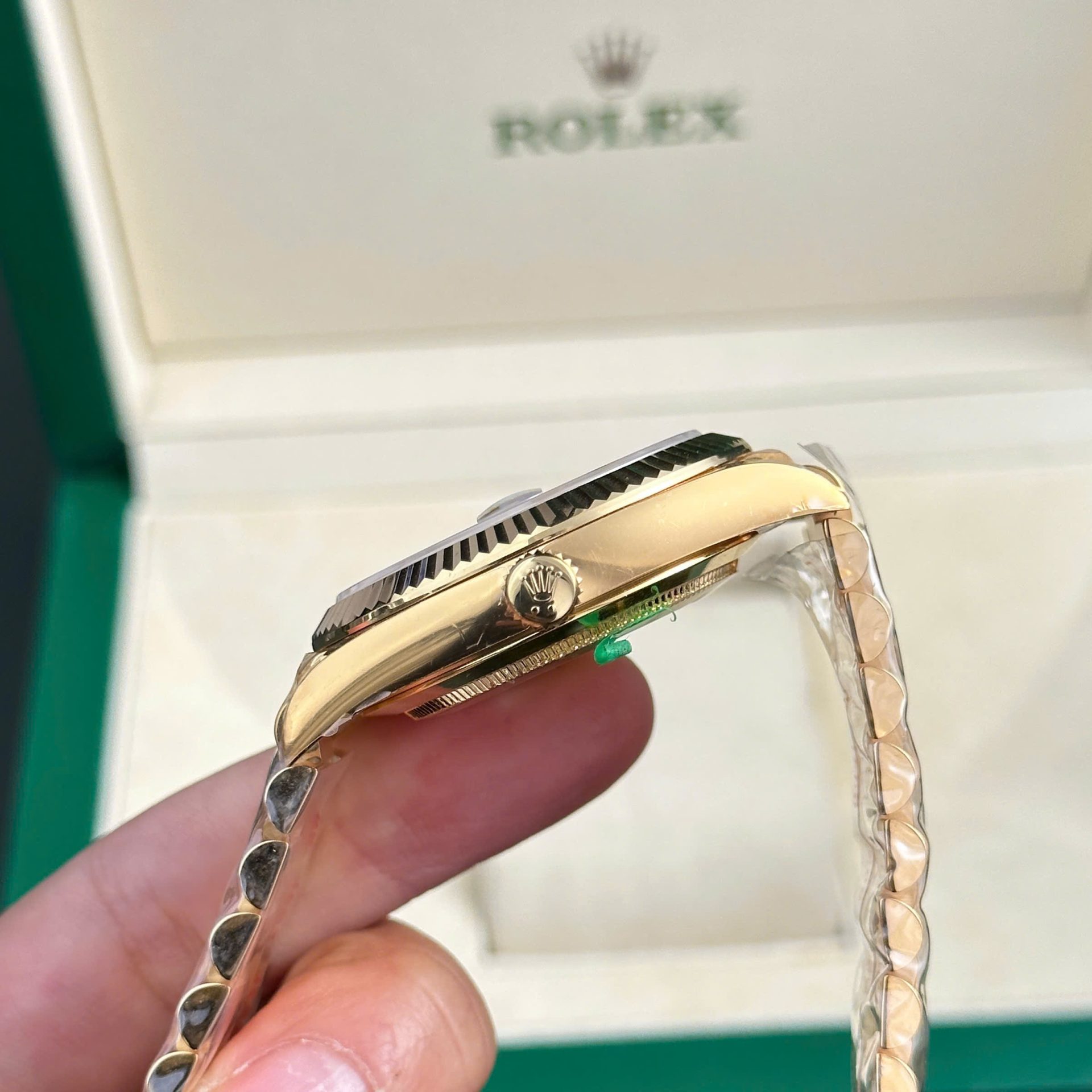 Rolex Day-Date 228238 YG Plated Champagne Dial CZ Diamonds 40mm Super Clone