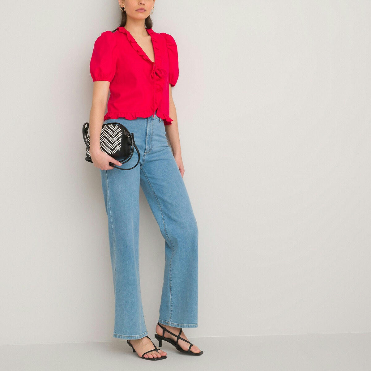Blouse col v, manches courtes