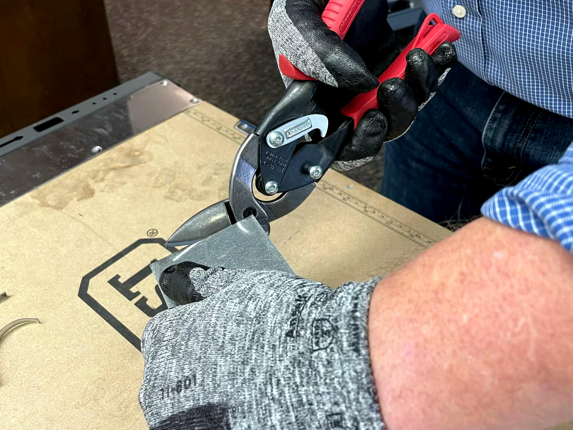 MIDWEST MWT-6510L Offset Left Cut Aviation Snips, Glidetech® Forged Blades, Kush'n-Power® Comfort Grip Handles