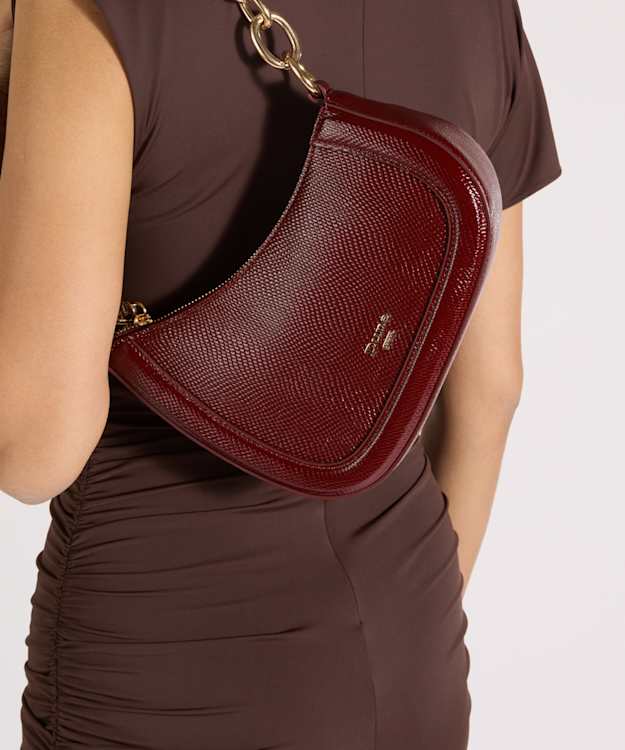Direction Dark Red - Chain Detail Shoulder Bag