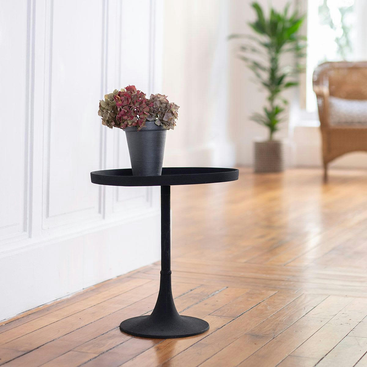 - Table basse en métal