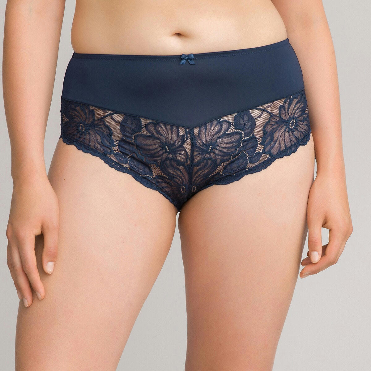 Culotte haute en microfibre et dentelle
