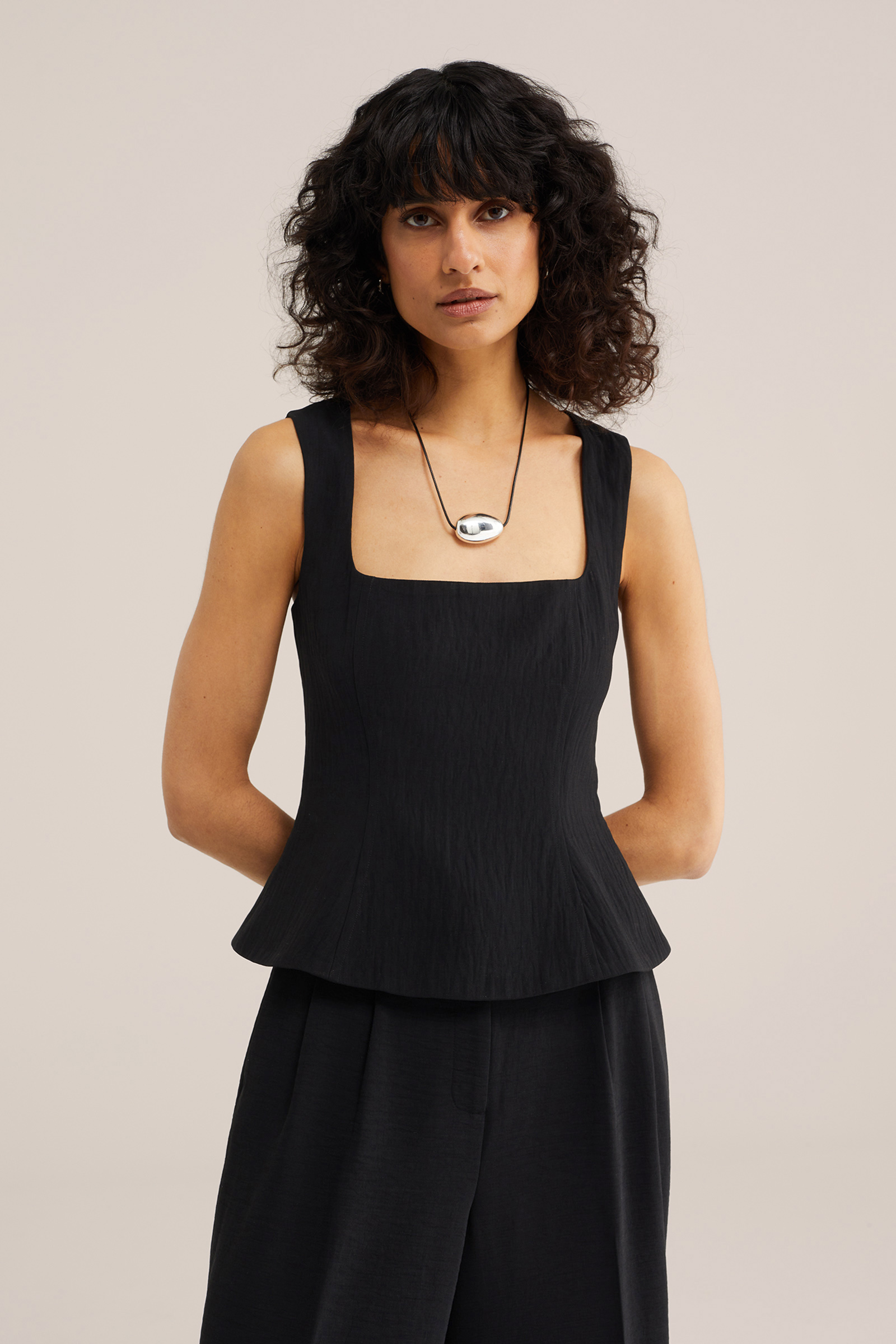 THE SCULPTED TOP - THE STATEMENT TROUSERS