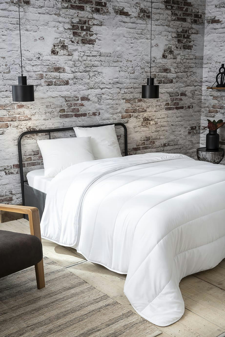 DOUCE - Couette tempérée 140 x 200 cm polyester blanc
