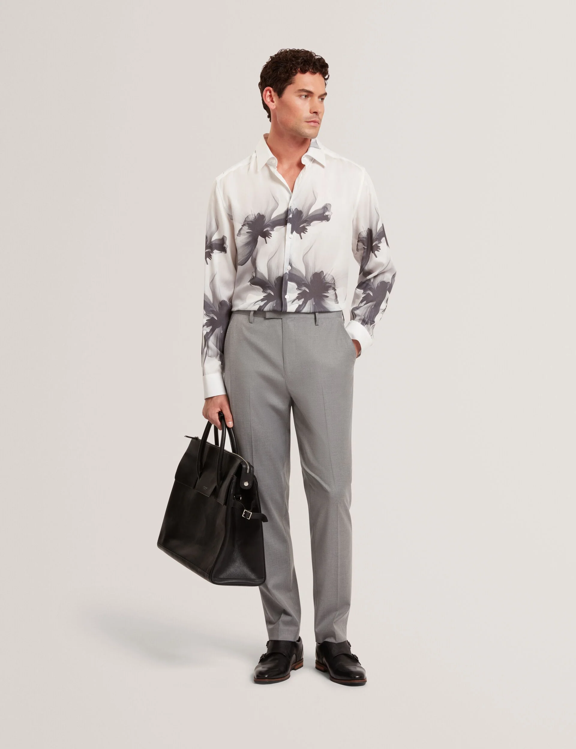 AMUND | WHITE