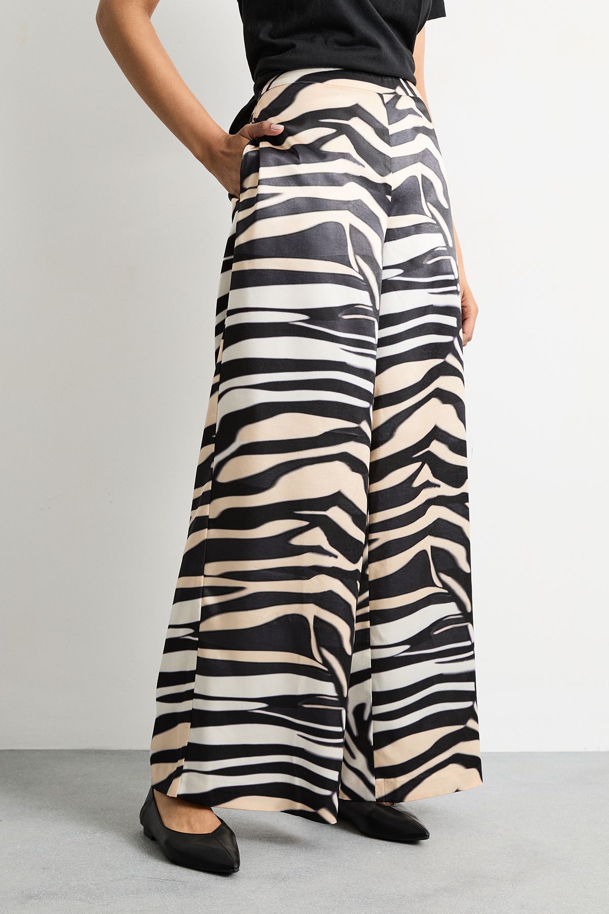 Warehouse Zebra Printed Satin Tailored Trousers