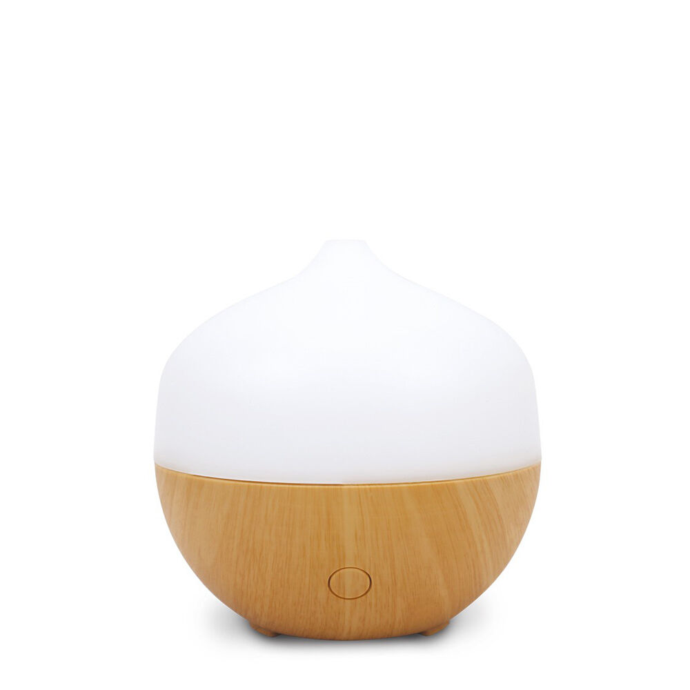 Diffuseur d'huilles essentielles lumineux aux couleurs changeantes