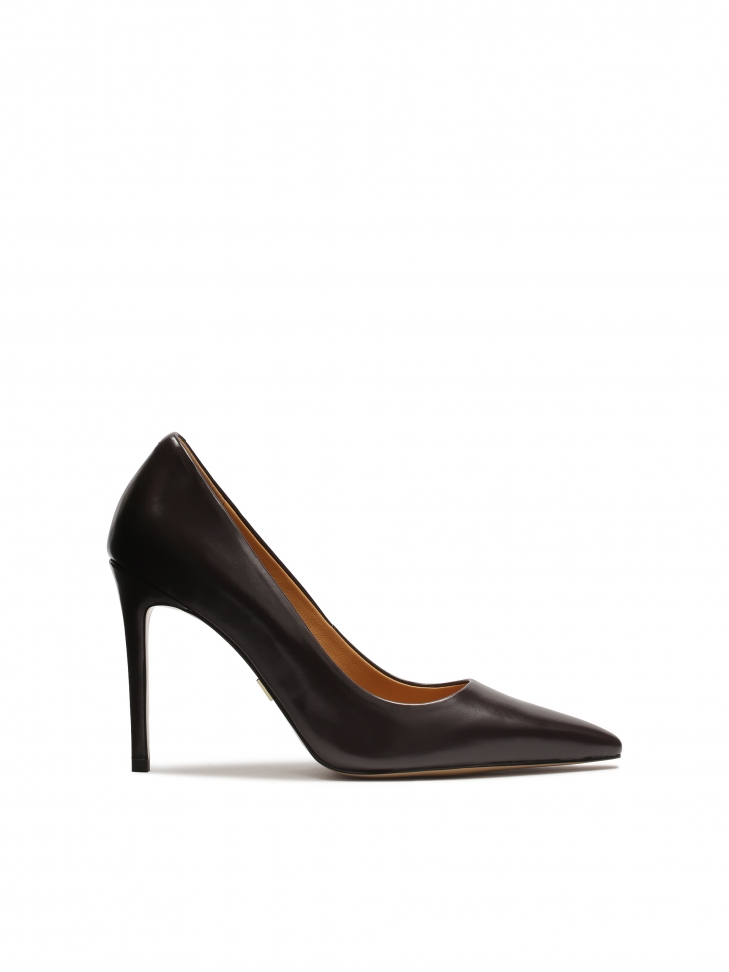Dark brown pumps with a slender heel