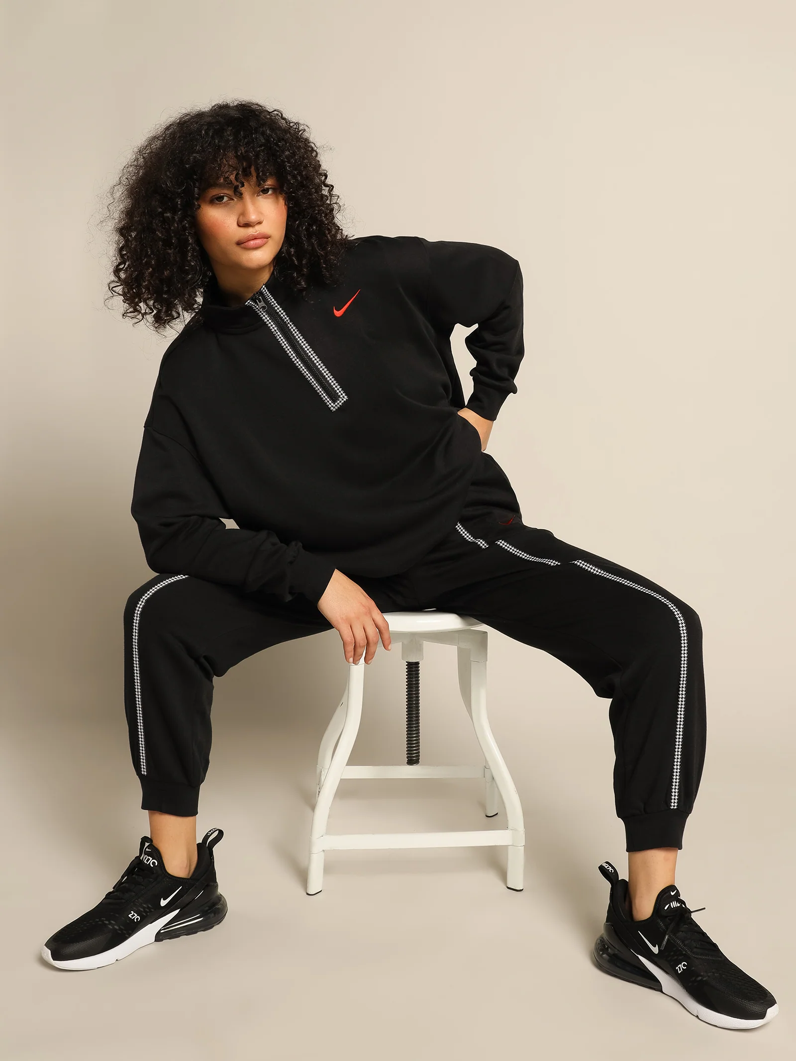 Sportswear Icon Clash Joggers